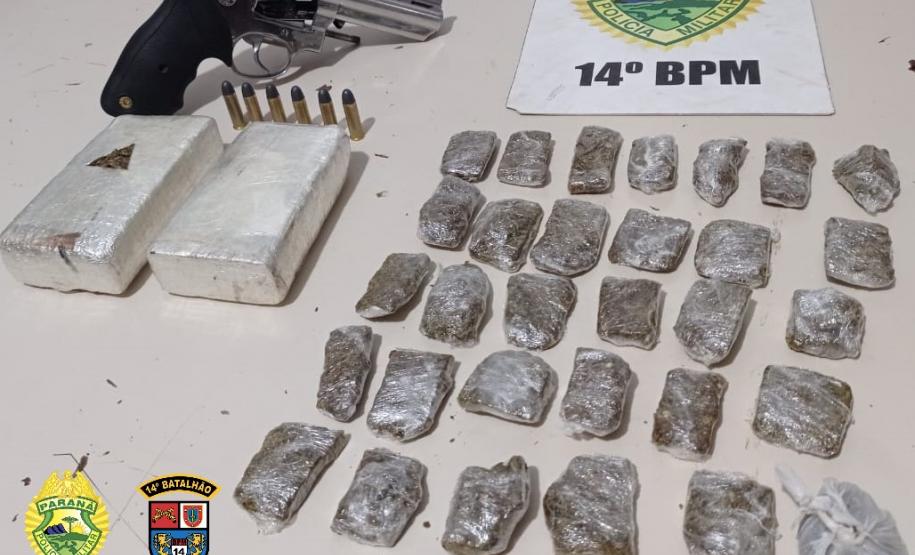 PM aborda autores de roubo e apreende drogas e arma em Foz do Iguaçu (PR)