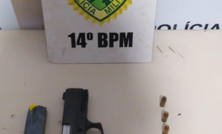 Pistolas e revólver são apreendidos durante abordagens distintas da PM em Foz do Iguaçu