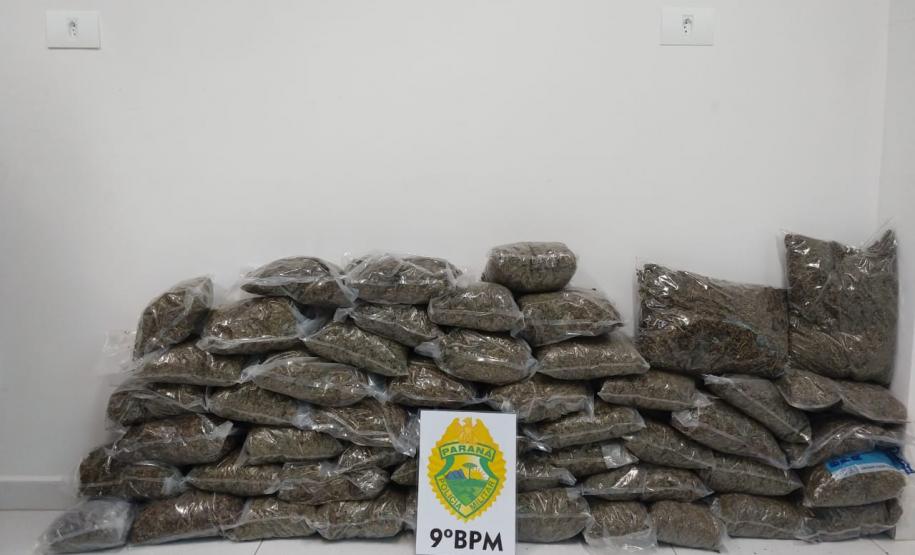 Trabalho de inteligência da PM evita chegada de maconha no Litoral; dois homens são presos