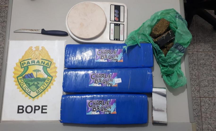 RONE apreende maconha durante abordagem a residência em Nova Londrina (PR) durante a Operação Sinergia