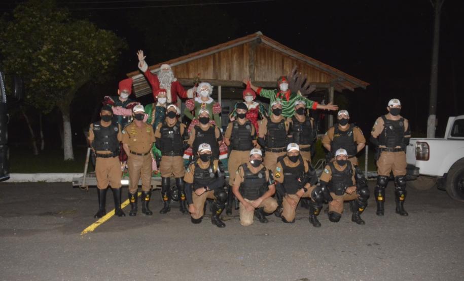 Natal Itinerante da Polícia Militar distribui mais de 4,5 mil brinquedos em bairros carentes de Curitiba