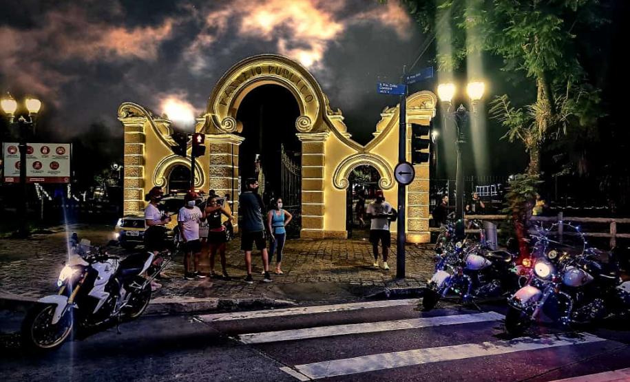 Natal Itinerante da Polícia Militar distribui mais de 4,5 mil brinquedos em bairros carentes de Curitiba