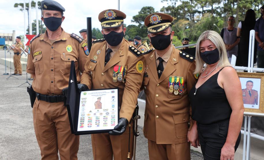 Durante solenidade, a Academia Policial Militar do Guatupê recebe novo Comandante em São José dos Pinhais, na RMC