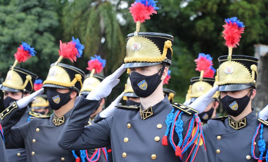 Durante solenidade, a Academia Policial Militar do Guatupê recebe novo Comandante em São José dos Pinhais, na RMC