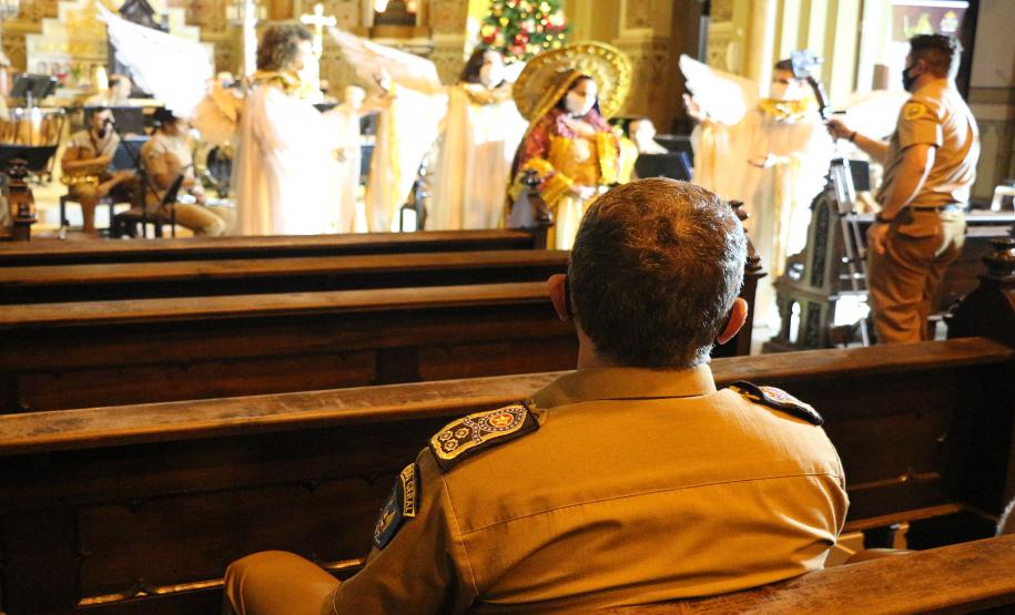 Banda de Música da PM faz Live de natal na Catedral Basílica Menor de Curitiba