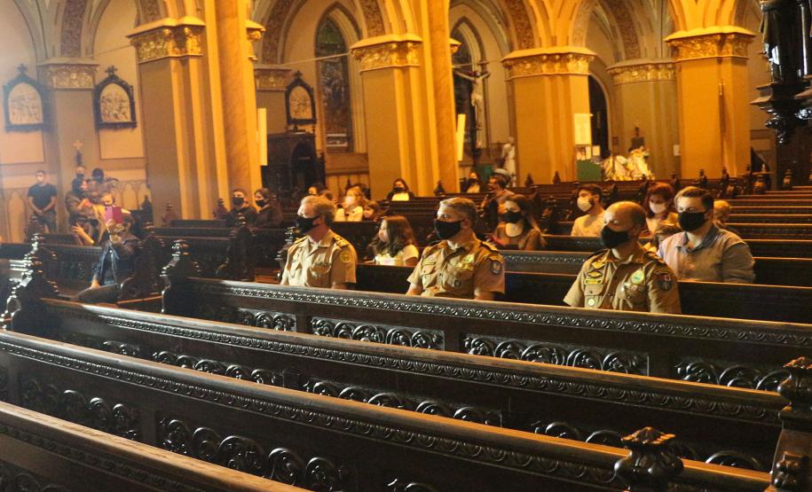 Banda de Música da PM faz Live de natal na Catedral Basílica Menor de Curitiba
