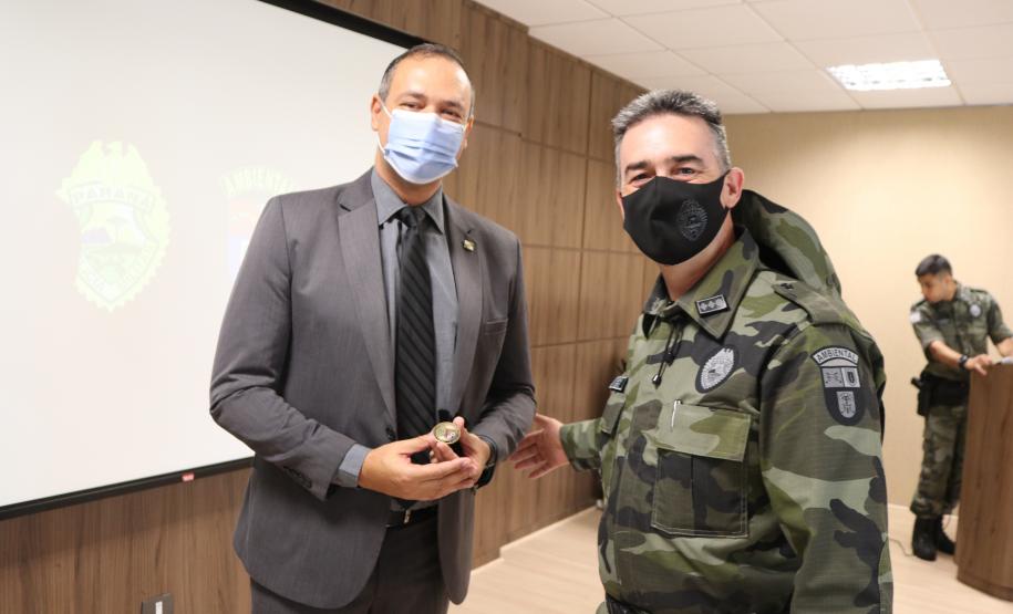 Batalhão Ambiental entrega medalhas e moedas comemorativas para marcar os 63 anos de história da unidade