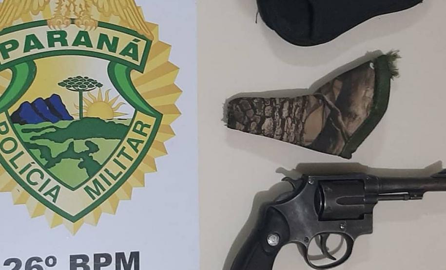 Em situações distintas, PM apreende duas armas de fogo durante abordagem em Reserva (PR)