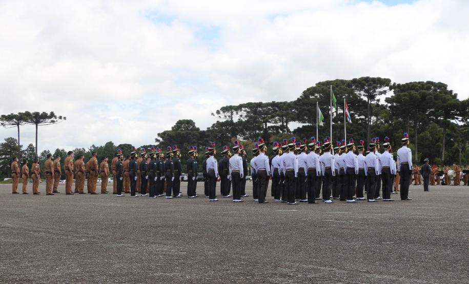 Durante solenidade, a Academia Policial Militar do Guatupê recebe novo Comandante em São José dos Pinhais, na RMC