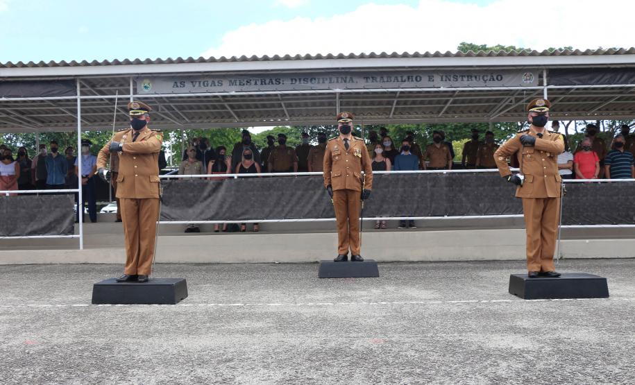 Durante solenidade, a Academia Policial Militar do Guatupê recebe novo Comandante em São José dos Pinhais, na RMC