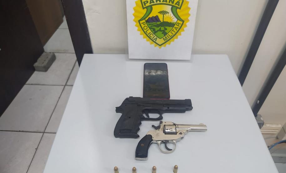 ROCAM encaminha suspeitos de roubo e apreende arma e simulacro no Uberaba, na Capital