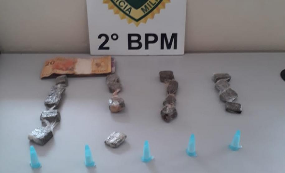 Em ações distintas, PM encaminha quatro pessoas e apreende diversos ilícitos e arma no norte pioneiro