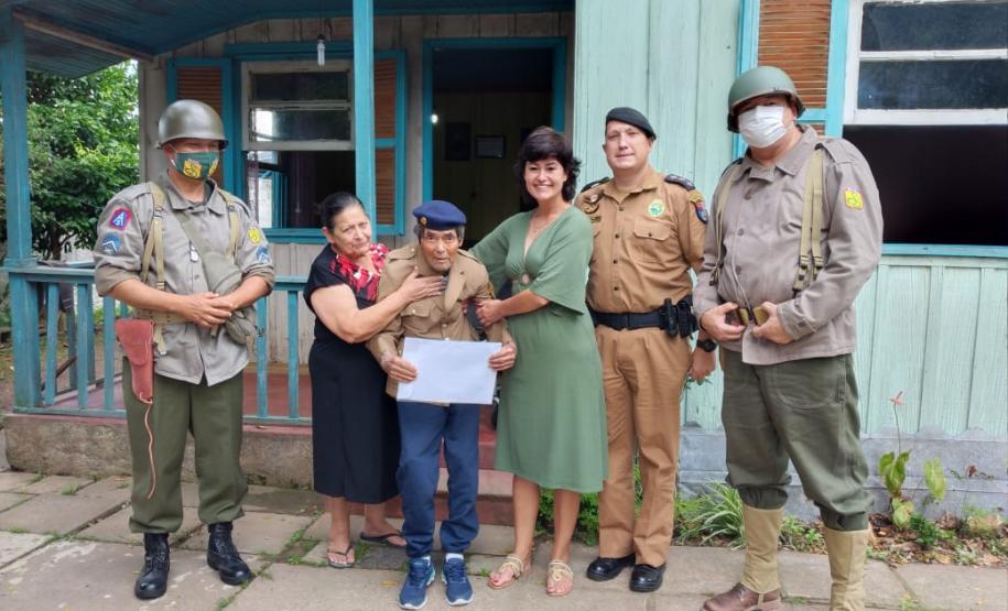 Sargento da PM do Paraná que lutou na 2ª Guerra Mundial é homenageado pela Corporação e pelo Exército Brasileiro