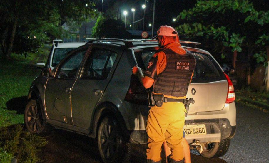 Mais de 250 pessoas são abordadas e duas acabam presas durante operação da PM em Morretes e Antonina