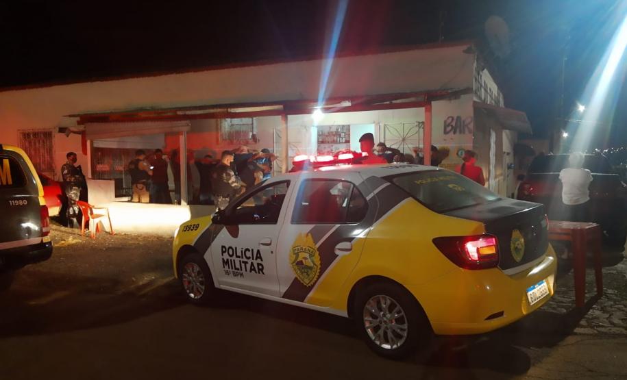 PM desencadeia Operação Lobo Bravo no Centro-Sul do estado, aborda 110 estabelecimentos comerciais, fecha seis e apreende duas armas de fogo