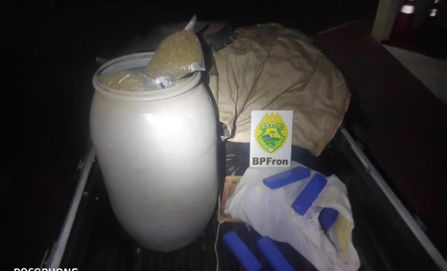 BPFron apreende quase 100 quilos de maconha e 32,5 mil pacotes de cigarros contrabandeados no Paraná