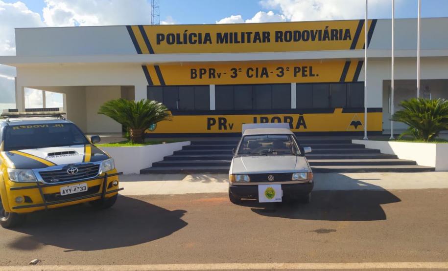 Mais de dois mil maços de cigarro são apreendidos e três pessoas acabam encaminhadas, em ações distintas, no interior e no litoral do Paraná