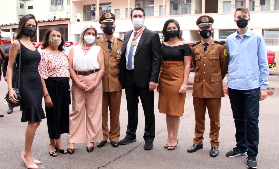 Governador participa de troca de Comando do Corpo de Bombeiro e entrega novas viaturas em Curitiba