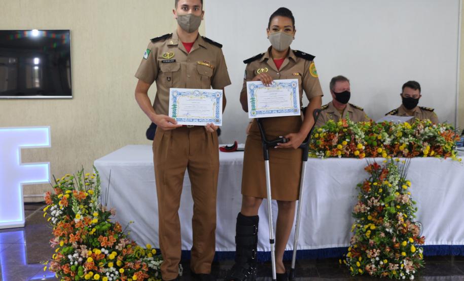 Evento marca a formatura de 28 policiais e bombeiros militares no Curso de Instrutor de Educação Física (CIEF) na APGM, em São José dos Pinhais (PR)