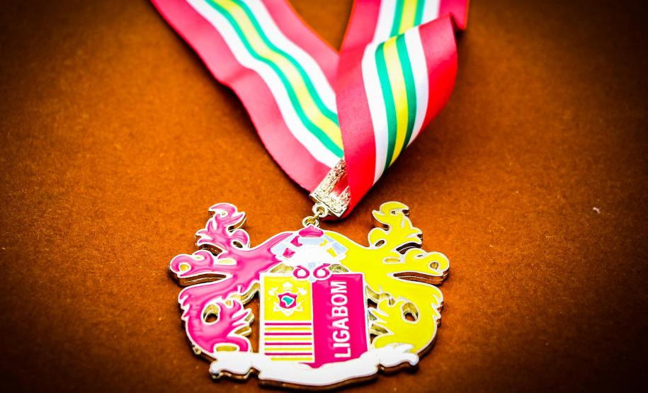 Governador participa de troca de Comando do Corpo de Bombeiro e entrega novas viaturas em Curitiba