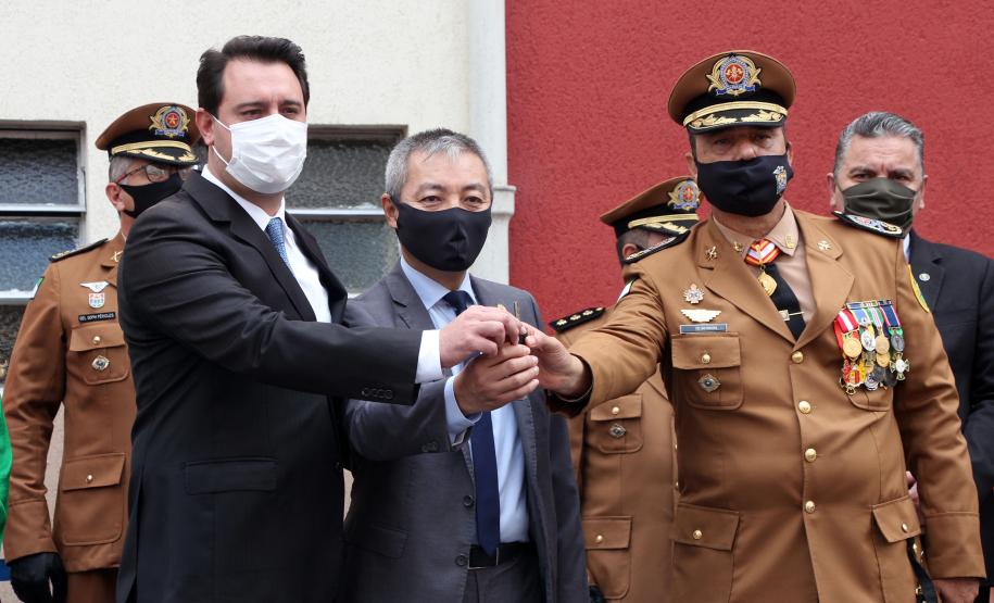 Governador participa de troca de Comando do Corpo de Bombeiro e entrega novas viaturas em Curitiba