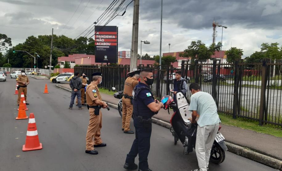 Operação Vida: quase 300 pessoas e mais de 100 veículos são abordados na Região Metropolitana de Curitiba