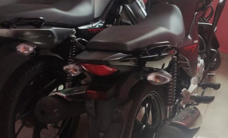 Rastreador leva PM a casa onde havia quatro motos furtadas em Colombo (PR), na RMC