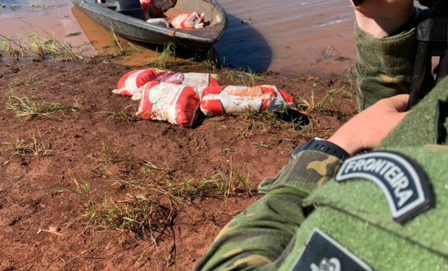 BPFron apreende 500 quilos de agrotóxicos, drogas e contrabando no Oeste do estado durante a Operação Hórus