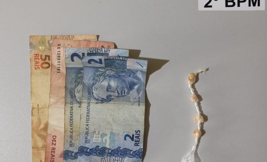 Em Jacarezinho (PR), quatro pessoas são encaminhadas por furto, tráfico de drogas e posse de arma de fogo, em situações variadas