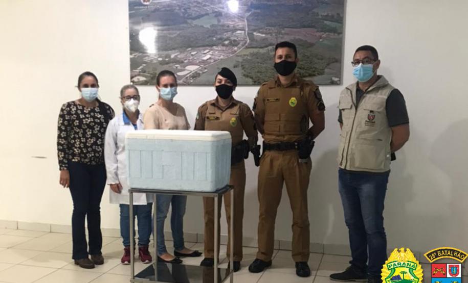 Batalhão da PM faz escolta da distribuição da vacina contra a Covid-19 nos Campos Gerais