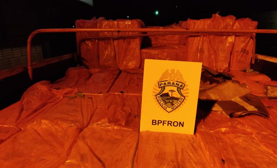 Operação Hórus: PM apreende grande quantidade de cigarros e vinhos contrabandeados, em ações distintas na fronteira