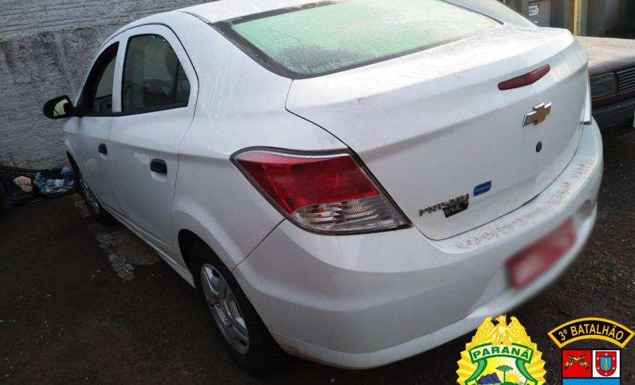 Em ações distintas, PM encaminha duas pessoas por crimes diversos e recupera táxi roubado, no Sudoeste do Paraná