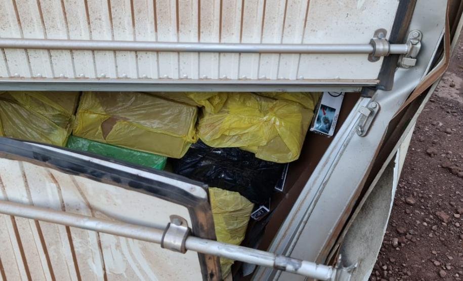 Caminhão com 35 mil pacotes de cigarros contrabandeados em Marechal Cândido Rondon-PR