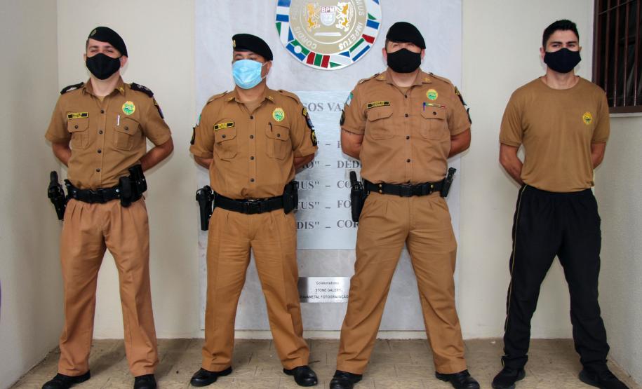 Policiais militares salvam vida de criança que se afogou ao cair em piscina em Colombo, na RMC