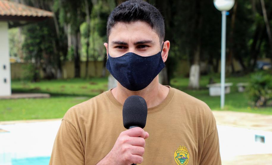 Policiais militares salvam vida de criança que se afogou ao cair em piscina em Colombo, na RMC