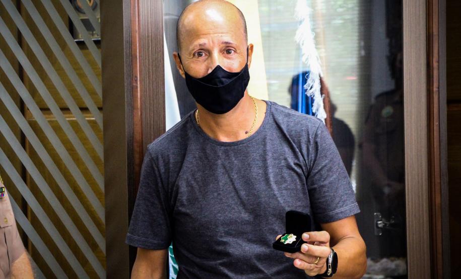 Coronel da PM é homenageado pelo Comandante Geral ao ir para a Reserva Remunerada em Curitiba (PR)