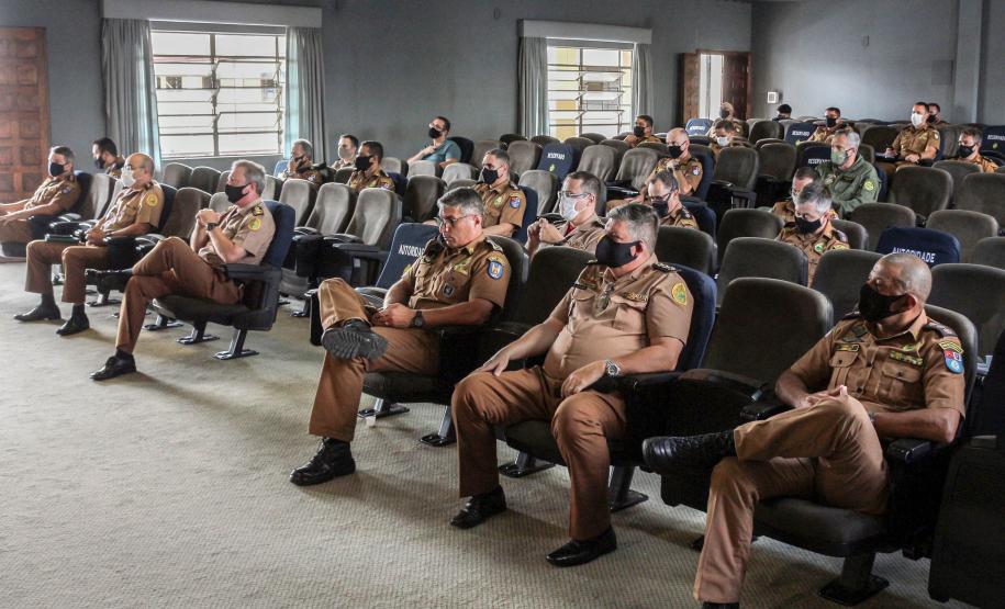 Comissão apresenta o Planejamento Estratégico da Polícia Militar do Paraná ao Comandante Geral