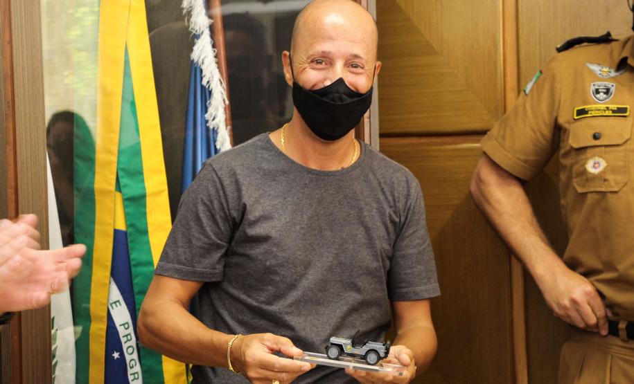 Coronel da PM é homenageado pelo Comandante Geral ao ir para a Reserva Remunerada em Curitiba (PR)