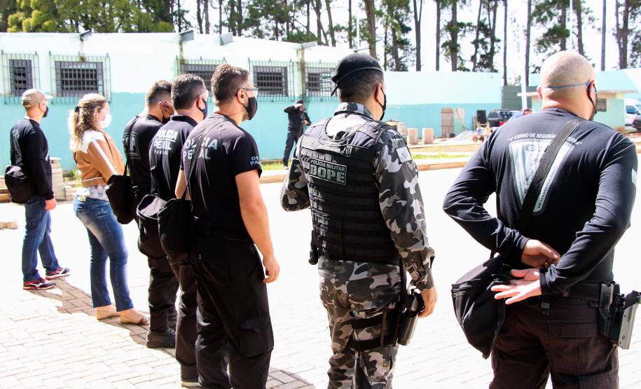 BOPE ministra curso de Primeira Intervenção em Crises para agentes do DEPEN em Curitiba
