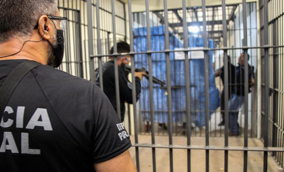 BOPE ministra curso de Primeira Intervenção em Crises para agentes do DEPEN em Curitiba