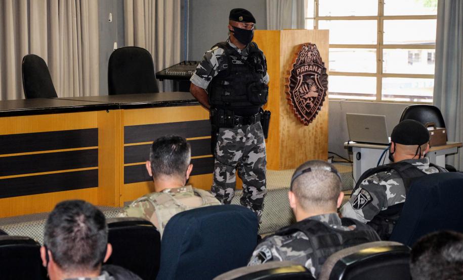 BOPE ministra curso de Primeira Intervenção em Crises para agentes do DEPEN em Curitiba