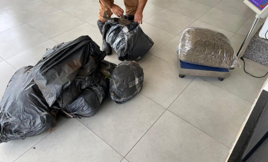 Policiais Rodoviários estaduais apreendem mais de 53 quilos de Skunk em Perobal, no Noroeste do estado, durante Operação Vida