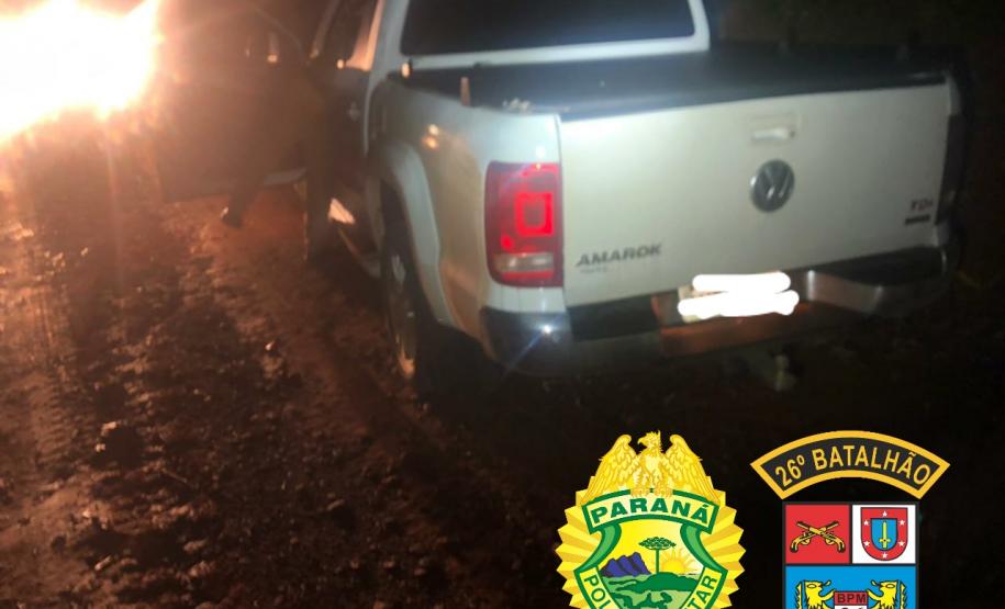 Em ações distintas, PM apreende maconha, crack, arma de fogo e recupera dois veículos nos Campos Gerais