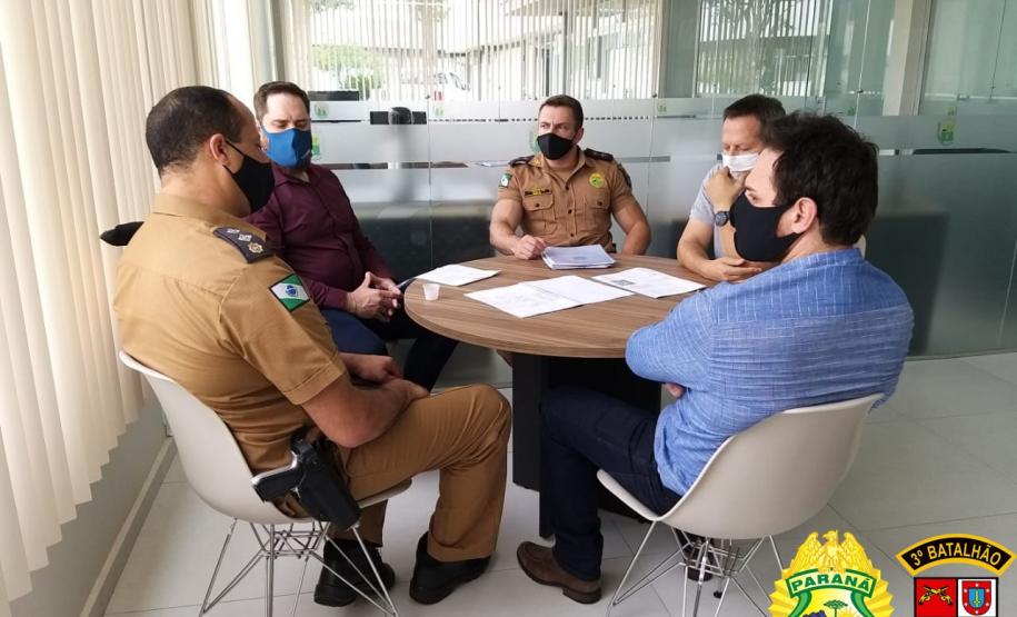 Reunião entre PM e autoridades municipais de Palmas trata sobre a construção de base para ROTAM e Radiopatrulha na cidade