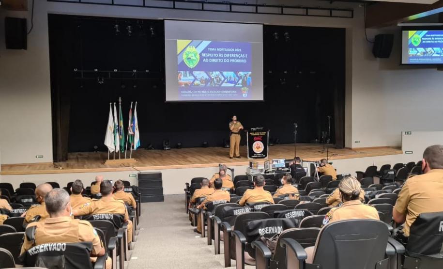 Batalhão de Patrulha Escolar Comunitária faz nivelamento do efetivo com palestras e instruções na Capital