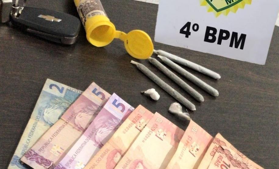 Em Maringá (PR), dois veículos furtados são recuperados e duas pessoas são encaminhadas pela PM em ocorrências seguidas