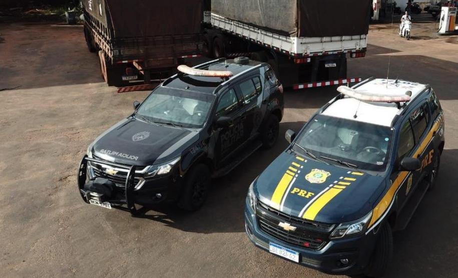 BPFron recupera caminhões e apreende cigarros e contrabando no Oeste do PR