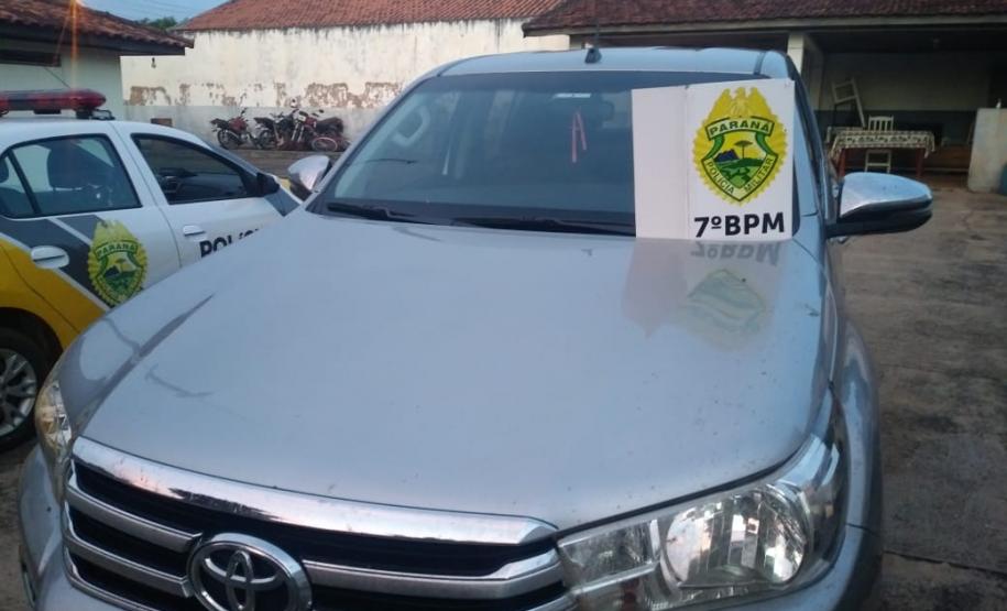 No Noroeste do estado, PM apreende 100 buchas de cocaína, arma de fogo e recupera um veículo em situações distintas