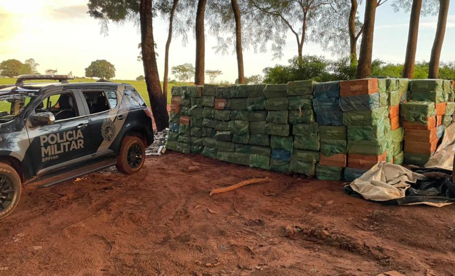 BPFron recupera caminhões e apreende cigarros e contrabando no Oeste do PR