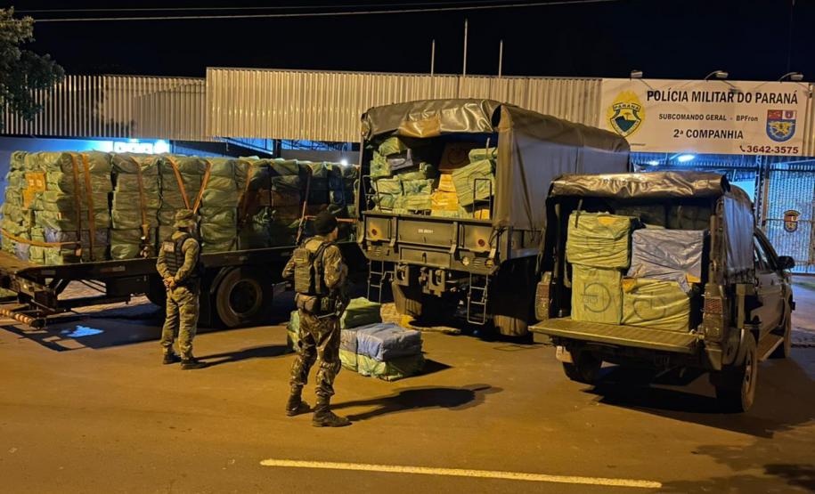 BPFron recupera caminhões e apreende cigarros e contrabando no Oeste do PR
